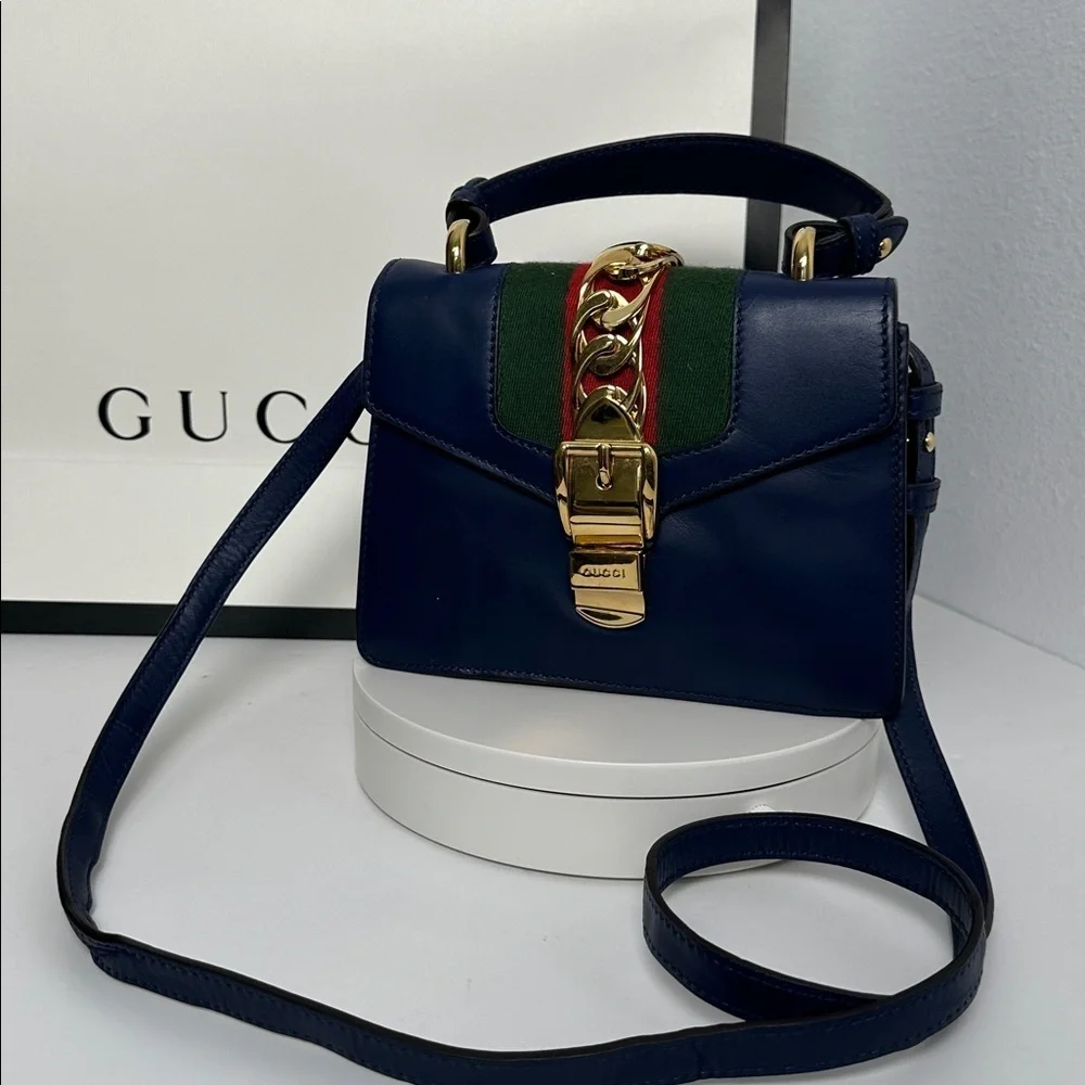 💯Authentic Gucci Navy Blue Sylvie Mini Top Handle Bag in leather 🍀 - Picture 13 of 17